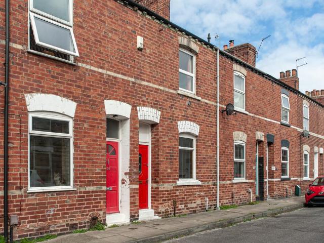 House for sale in Leeman Road, High Field