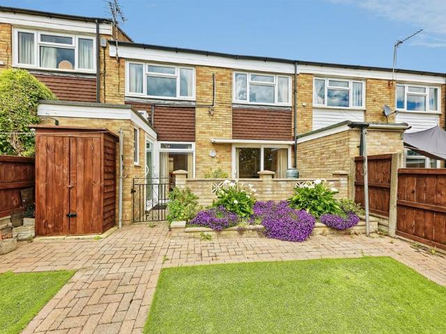House for sale in Hales Place, The Bridge