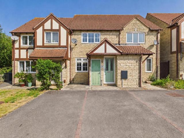 House for sale in Gloucester, Gloucestershire