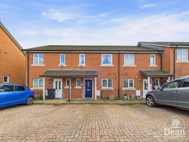 House for sale in Bromsberrow Heath, Gloucestershire