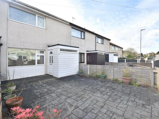 House for sale in Scholes, West Yorkshire