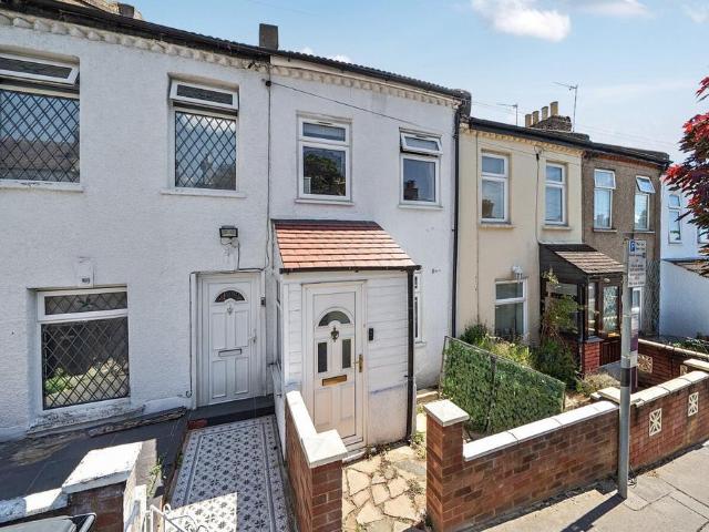 House for sale in London Borough of Croydon, Greater London