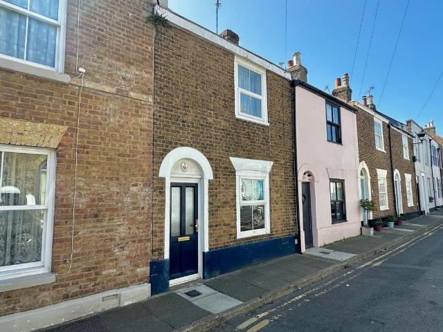 House for sale in Middle Deal, Ash