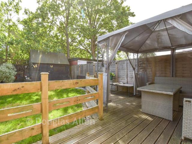House for sale in Dagenham, Greater London