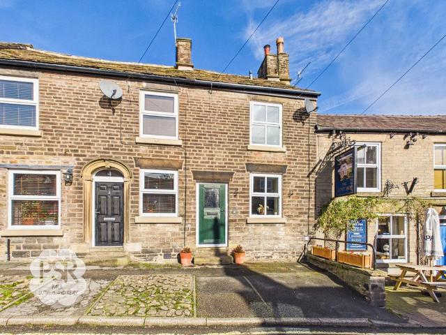 House for sale in Buxworth, Charlesworth
