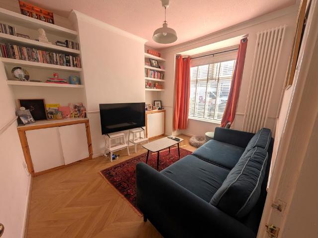 House for sale in Georgia, Greater Manchester