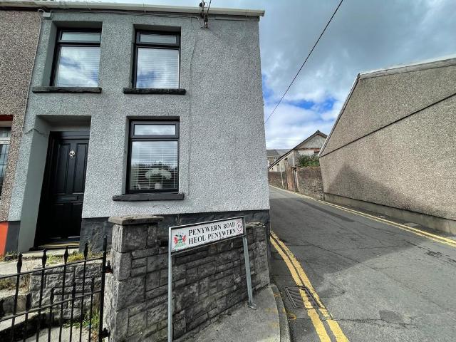 House for sale in Ystalyfera