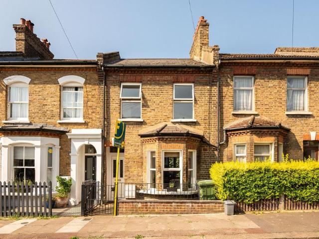 House for sale in London Borough of Lewisham, Forest Hill