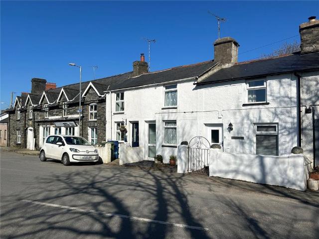 House for sale in Bryncrug, Wales