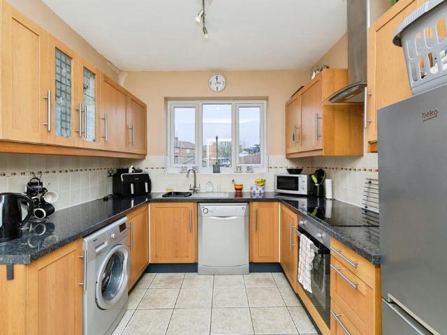 House for sale in Crewton, East Midlands