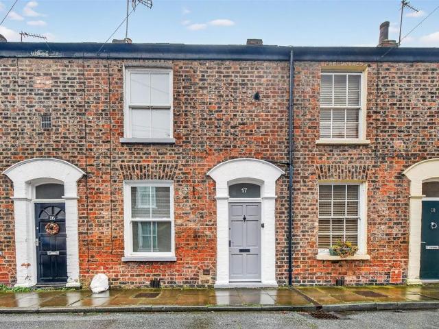 House for sale in High Field, York