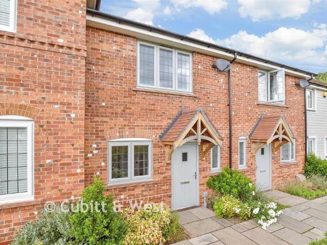 House for sale in Fole, Surrey