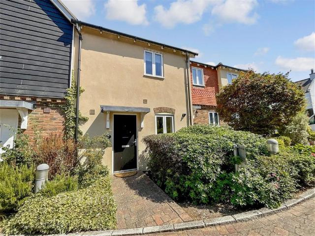 House for sale in The Butts, Kent