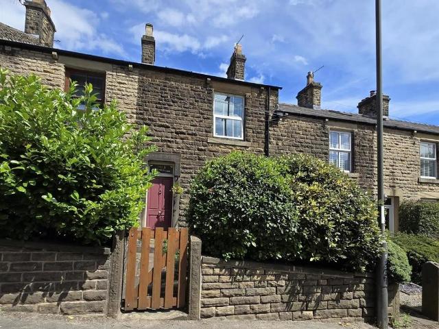 House for sale in Wash, Charlesworth