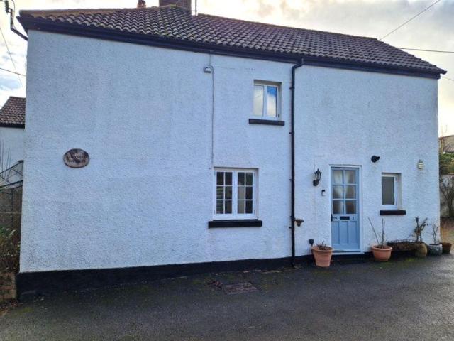 House for sale in Budlake, Devon
