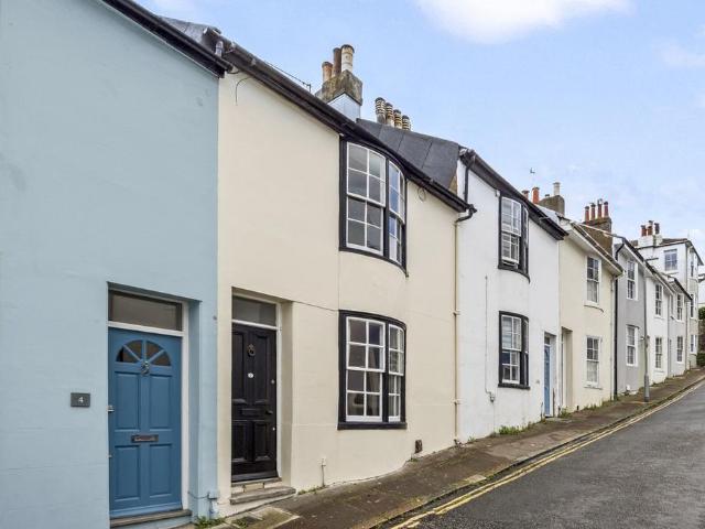 House for sale in Round Hill, Brighton & Hove