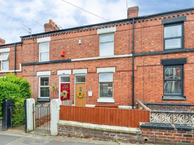 House for sale in Denton's Green, St Helens