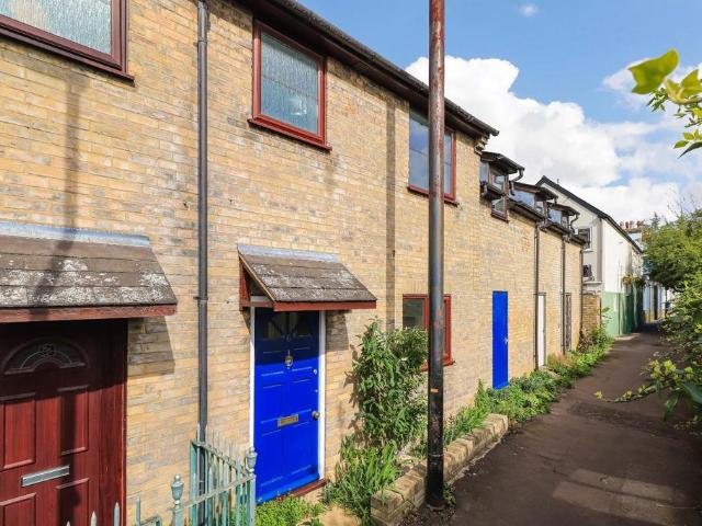 House for sale in The Kite, Arbury