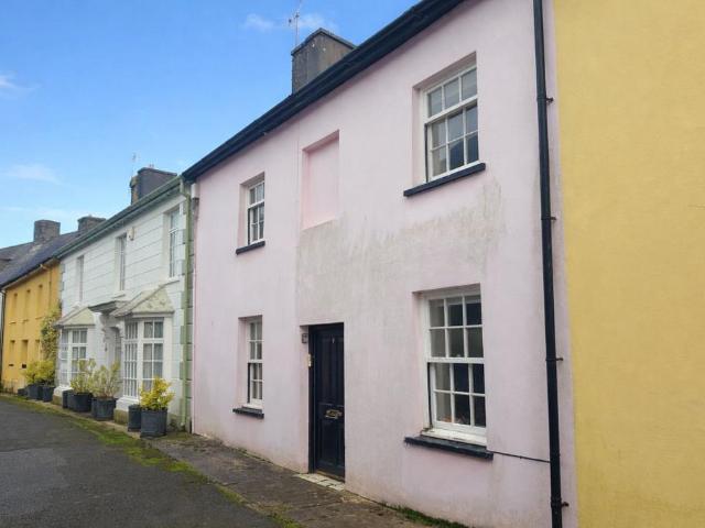 House for sale in Llandovery, Wales