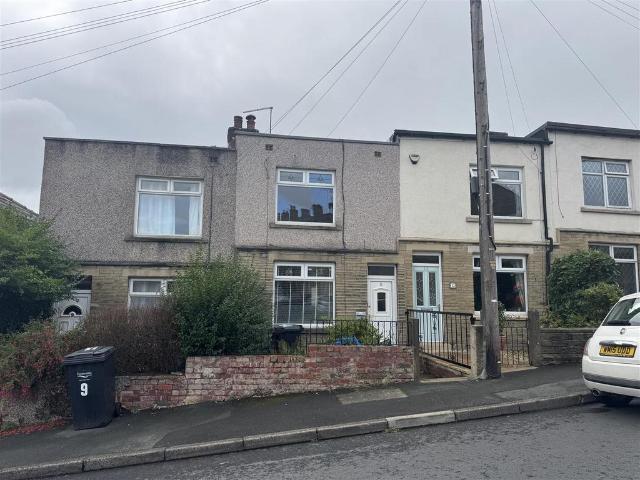 House for sale in Rastrick, West Yorkshire