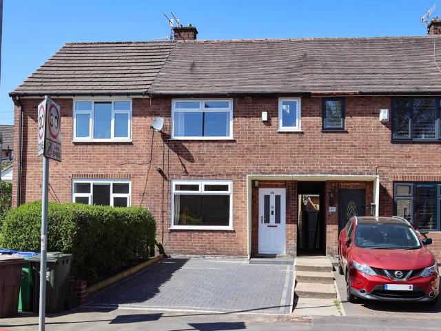 House for sale in Clough, Burnedge