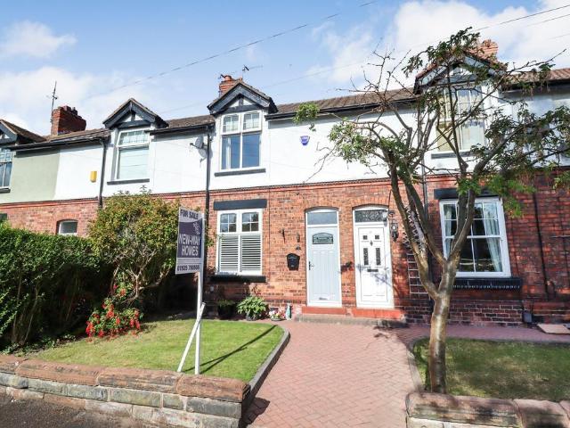 House for sale in Greystone Heath, Warrington