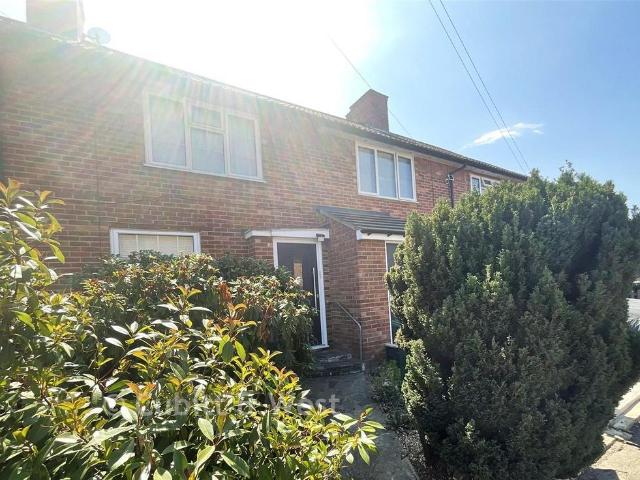 House for sale in Rosehill, Greater London
