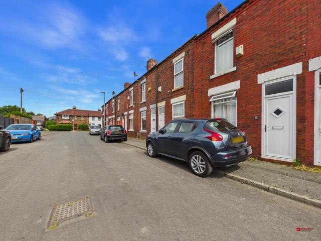 House for sale in Georgia, Greater Manchester