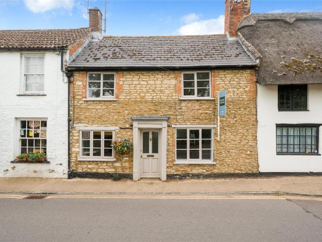 House for sale in Harrold, Bedford