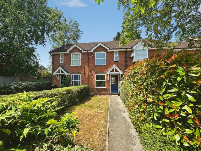 House for sale in Woodley