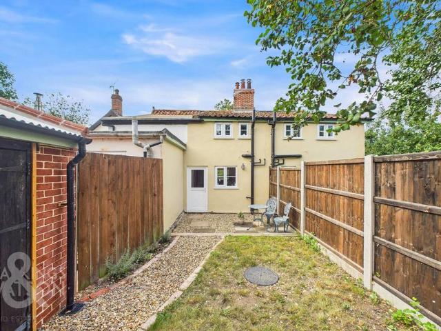 House for sale in Bedingfield, Suffolk