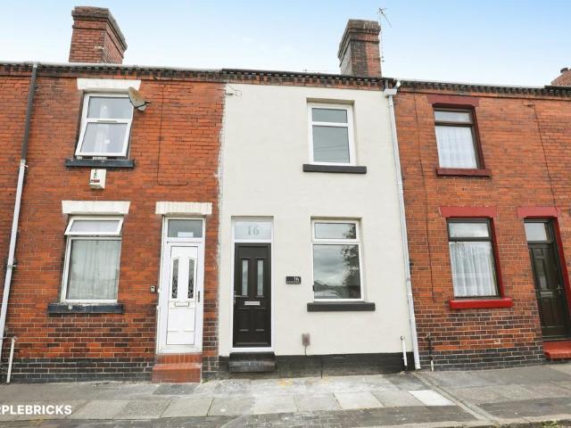 House for sale in Burslem, Stoke-on-Trent