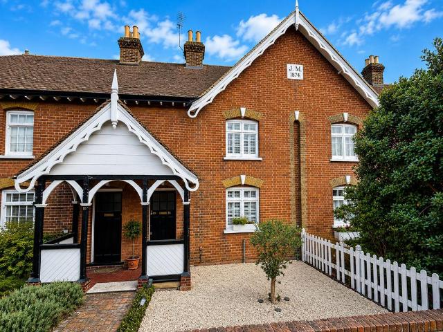 House for sale in Blackfen, Greater London