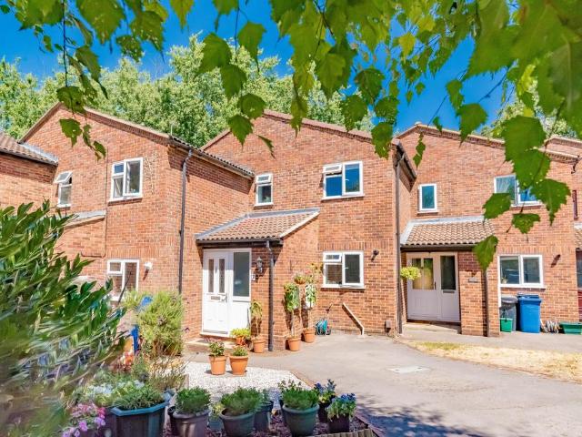 House for sale in Moulsham Green, Hart