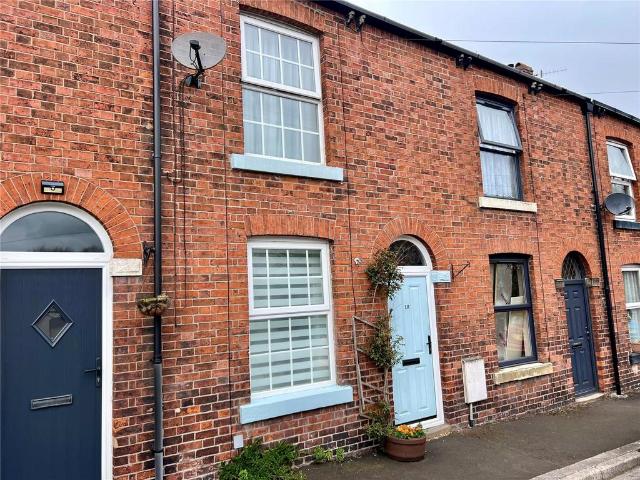 House for sale in Charlesworth, East Midlands