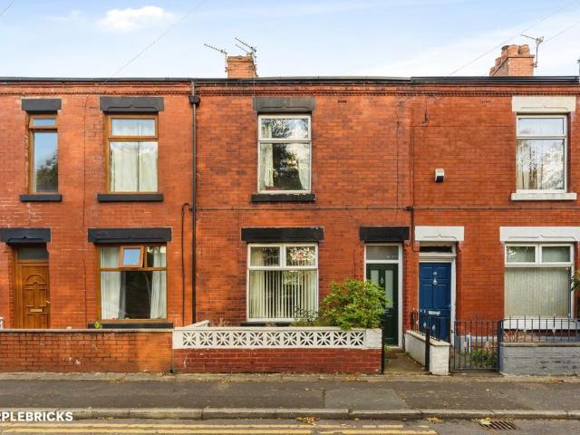 House for sale in Dukinfield, Tameside