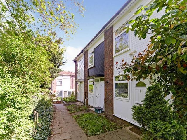 House for sale in London Borough of Lewisham, Greater London