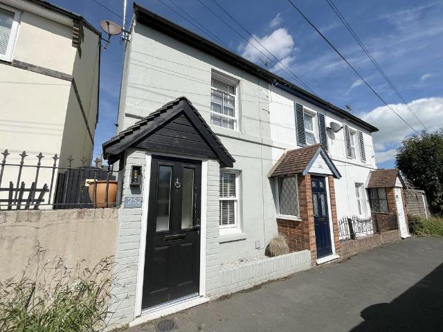 House for sale in Upper Deal, Ash