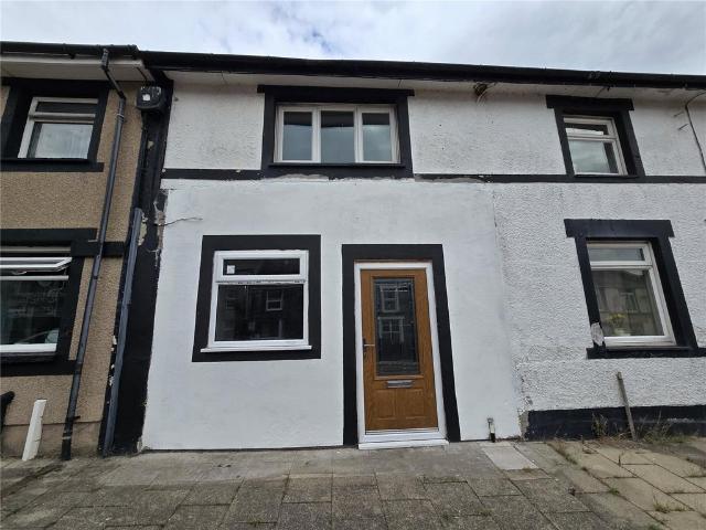 House for sale in Llanllyfni, Pen-y-groes