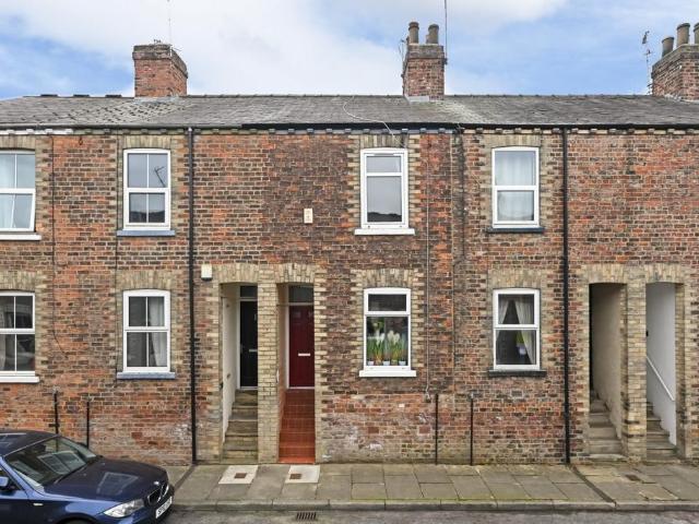 House for sale in High Field, York
