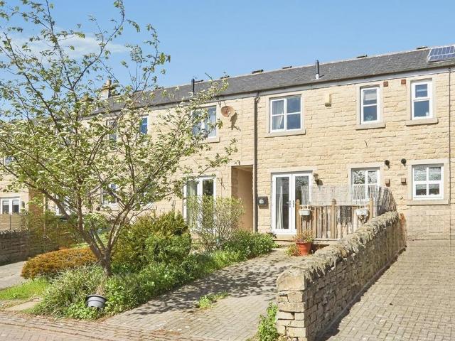 House for sale in Shaw Lane, Guiseley