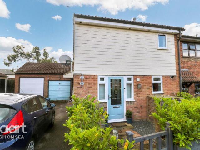 House for sale in Leigh-on-sea, Eastwood