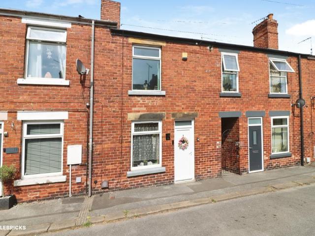 House for sale in Loundsley Green, East Midlands