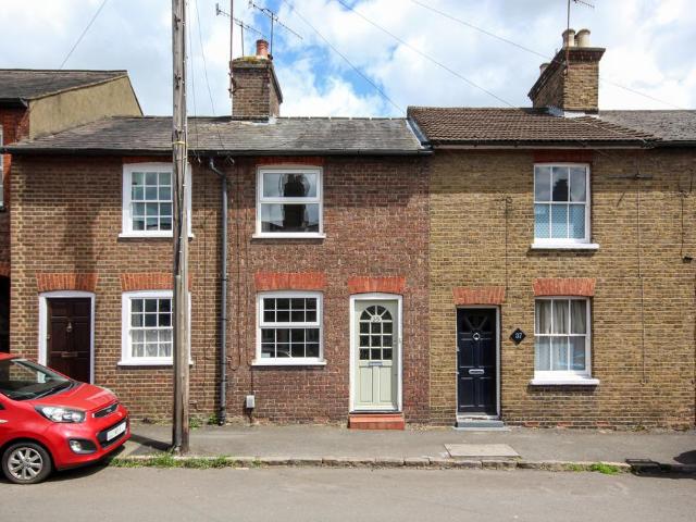 House for sale in Ashlyns Estate, Pouchen End