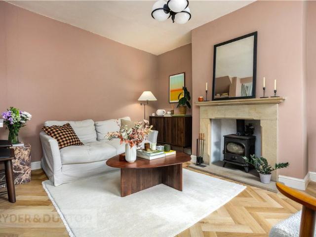 House for sale in Saddleworth, Pendock