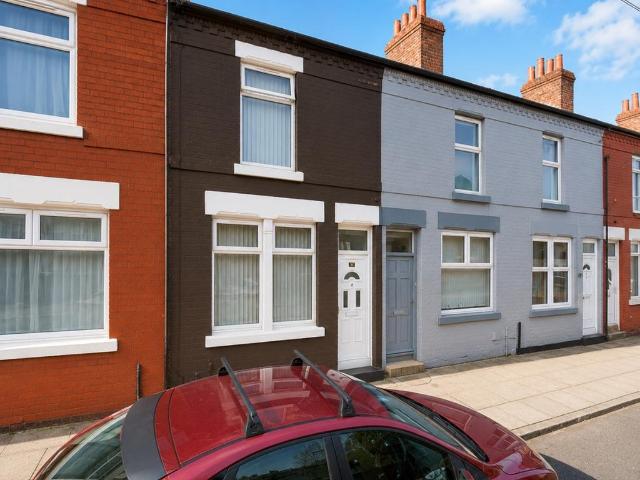 House for sale in Cabbage Hall, Calderstones
