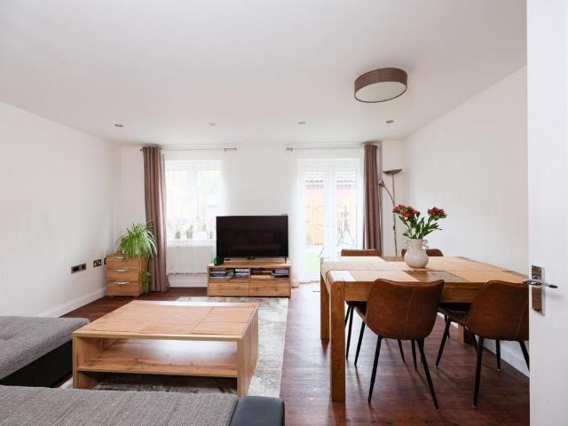 House for sale in Feckenham, City Of Bristol