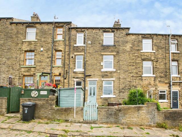 House for sale in Sowerby Bridge, Calderdale