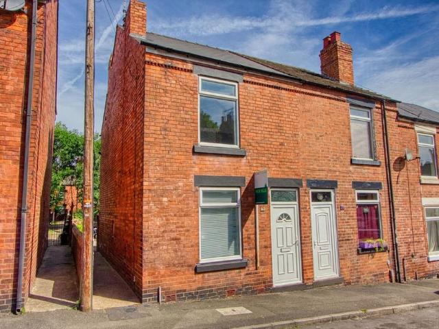 House for sale in Loundsley Green, East Midlands