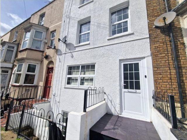 House for sale in East Cliff, Acol